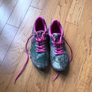 Realtree Girl Camo/Hot Pink Mamba Trail Shoes